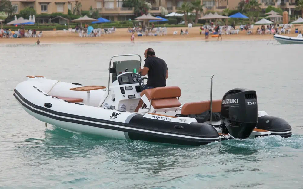 slider 3 Tiger Marine Tiger 650 Open