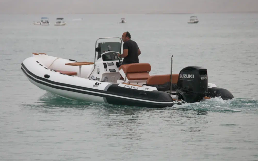 slider 4 Tiger Marine Tiger 650 Open