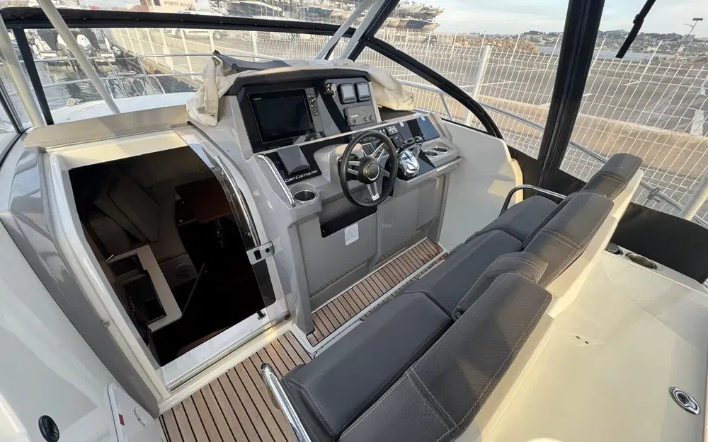 slider 6 Jeanneau Cap Camarat 10.5 WA