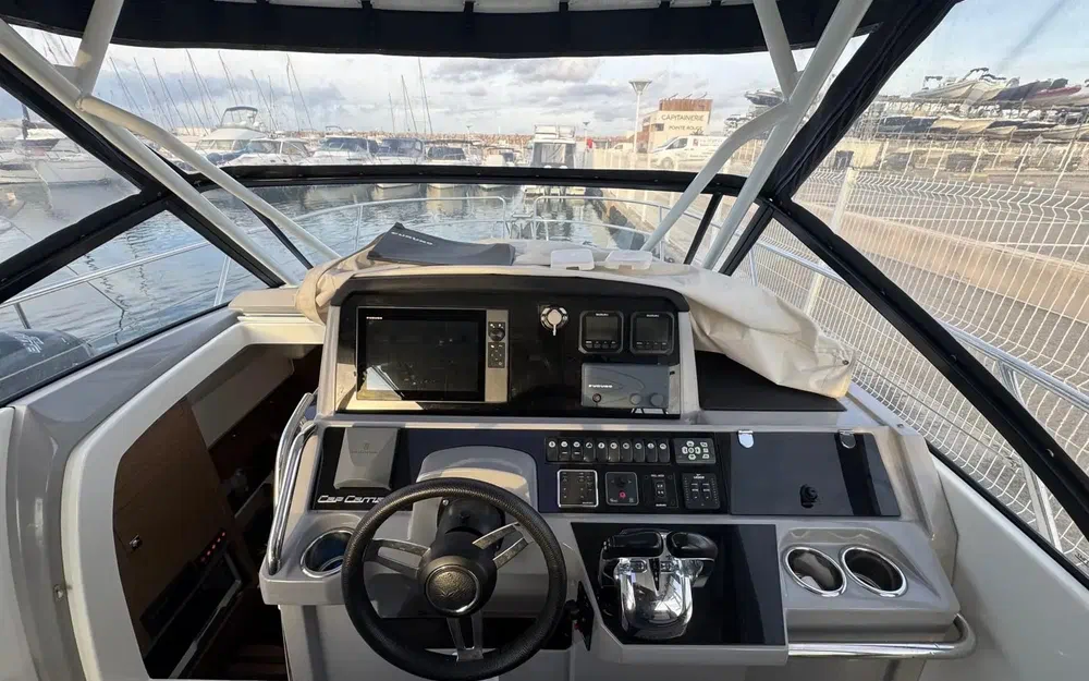 slider 8 Jeanneau Cap Camarat 10.5 WA