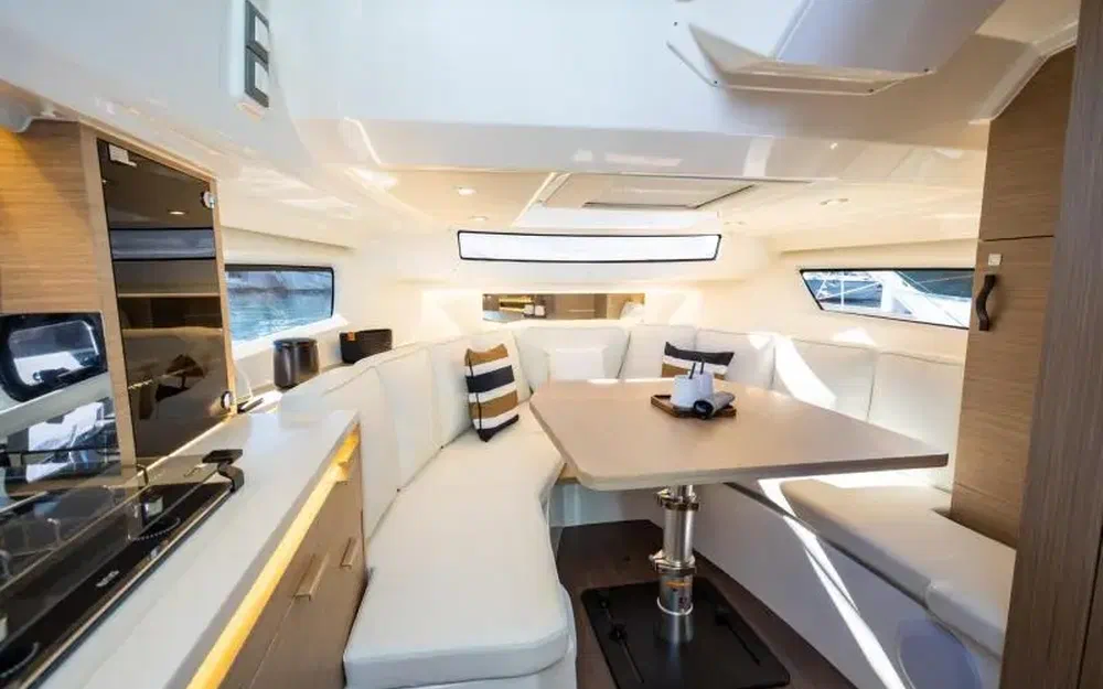 slider 8 Jeanneau Cap Camarat 10.5 WA