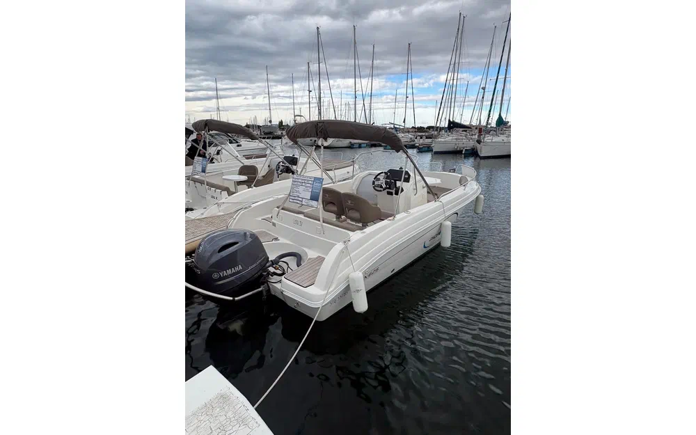 slider 0 Pacific Craft 625 Open