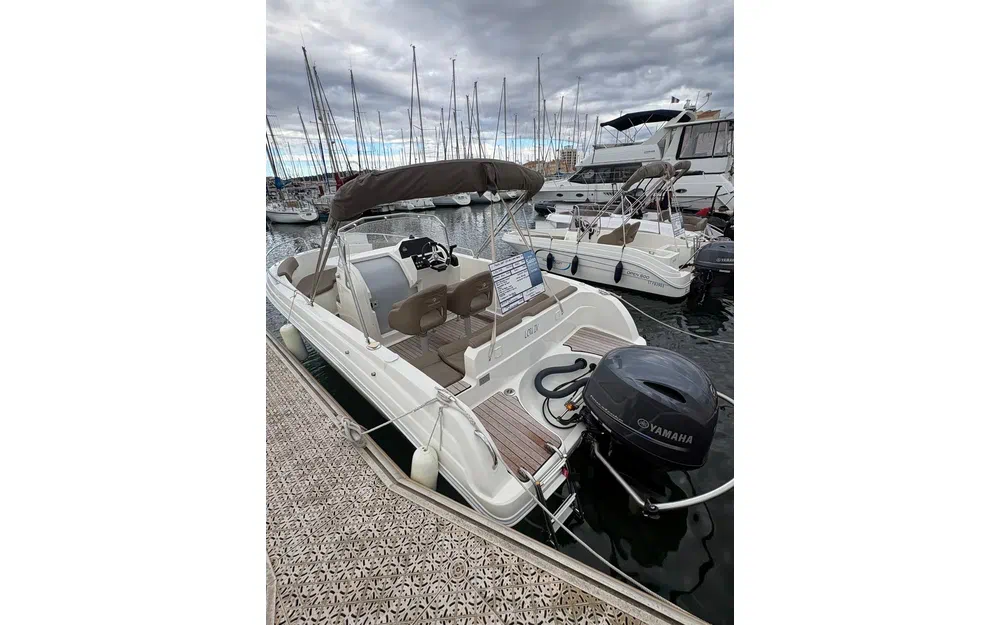 slider 10 Pacific Craft 625 Open