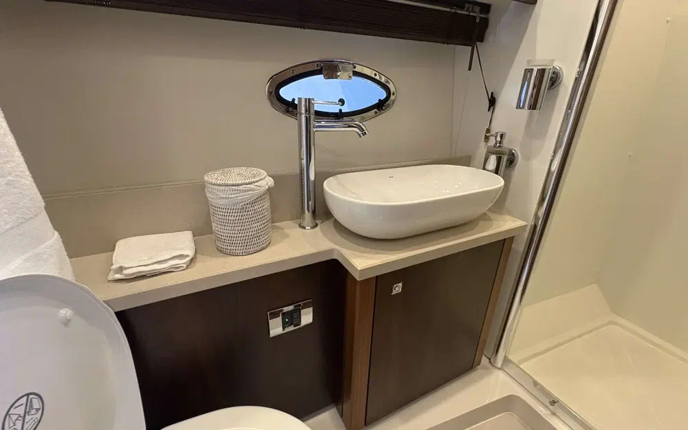 slider 10 Sunseeker Portofino 48