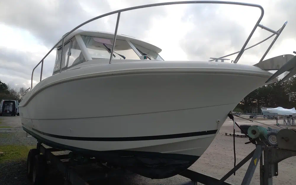 slider 3 Jeanneau Merry Fisher 725