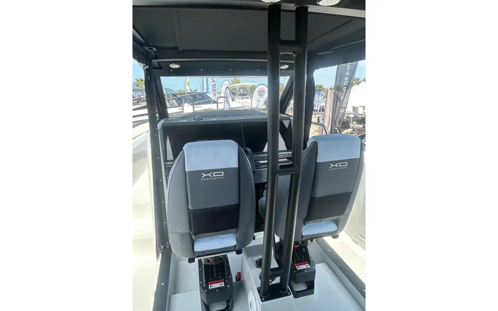 slider 8 XO Boats DFNDR 9