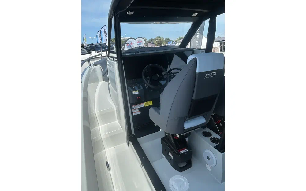 slider 9 XO Boats DFNDR 9