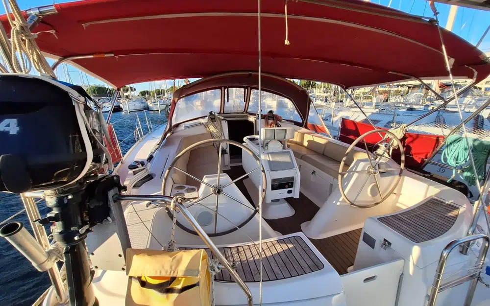 slider 1 Dufour Gib Sea 43