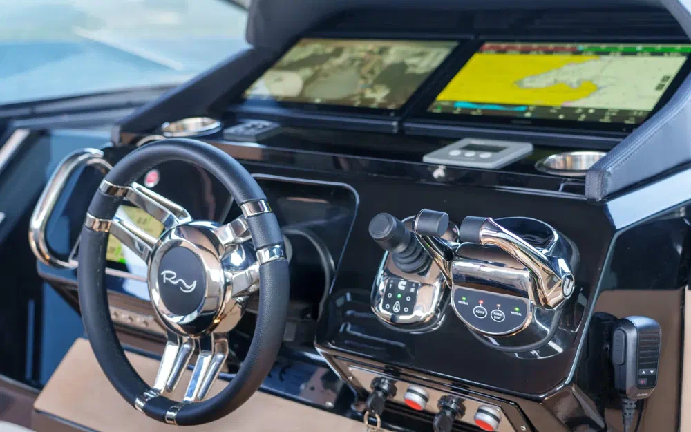 slider 17 Rio Yachts Le Mans 50