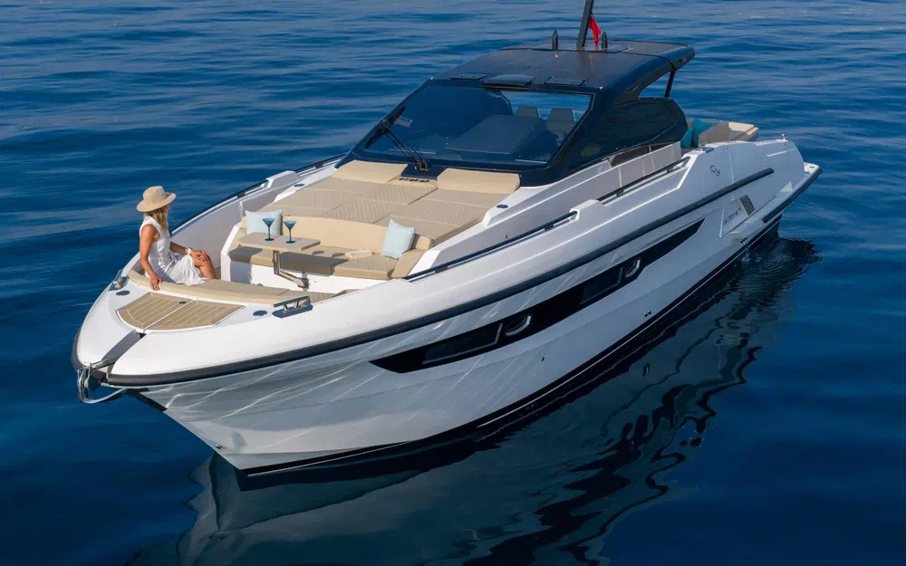 slider 8 Rio Yachts Le Mans 50