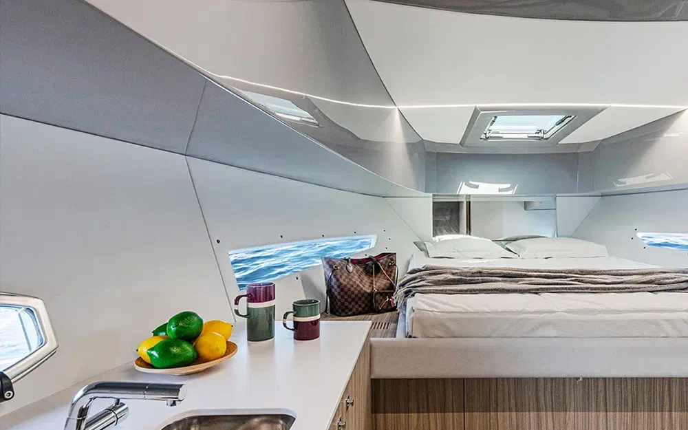 slider 10 Rio Yachts DAYTONA 35 CLASSIC