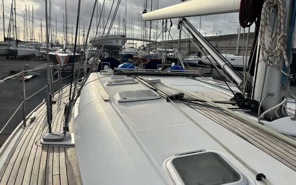 slider 9 Jeanneau Sun Odyssey 49
