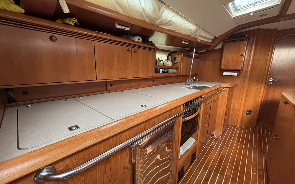 slider 14 Jeanneau Sun Odyssey 49