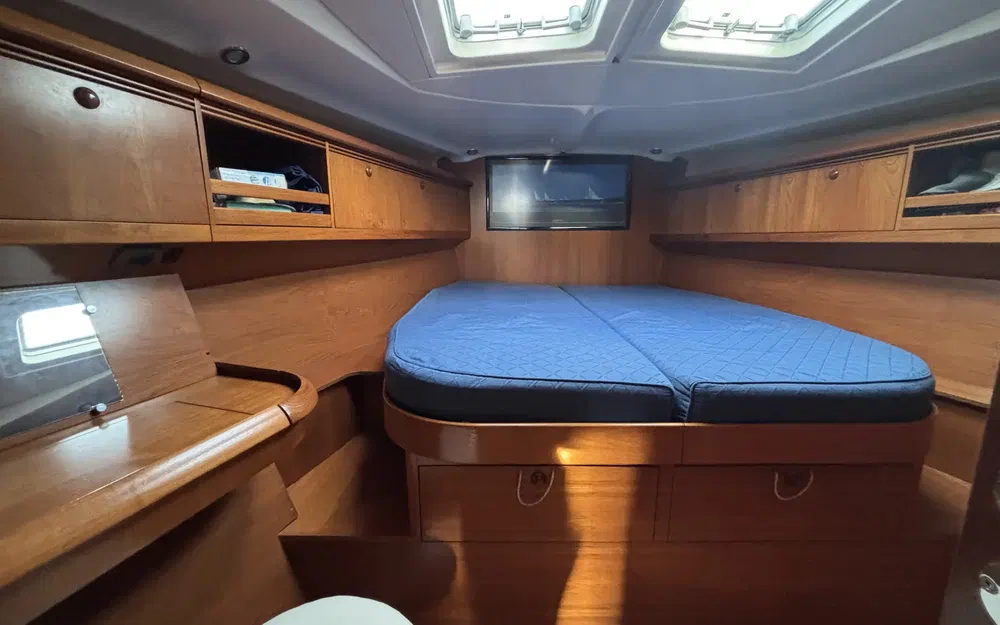 slider 17 Jeanneau Sun Odyssey 49