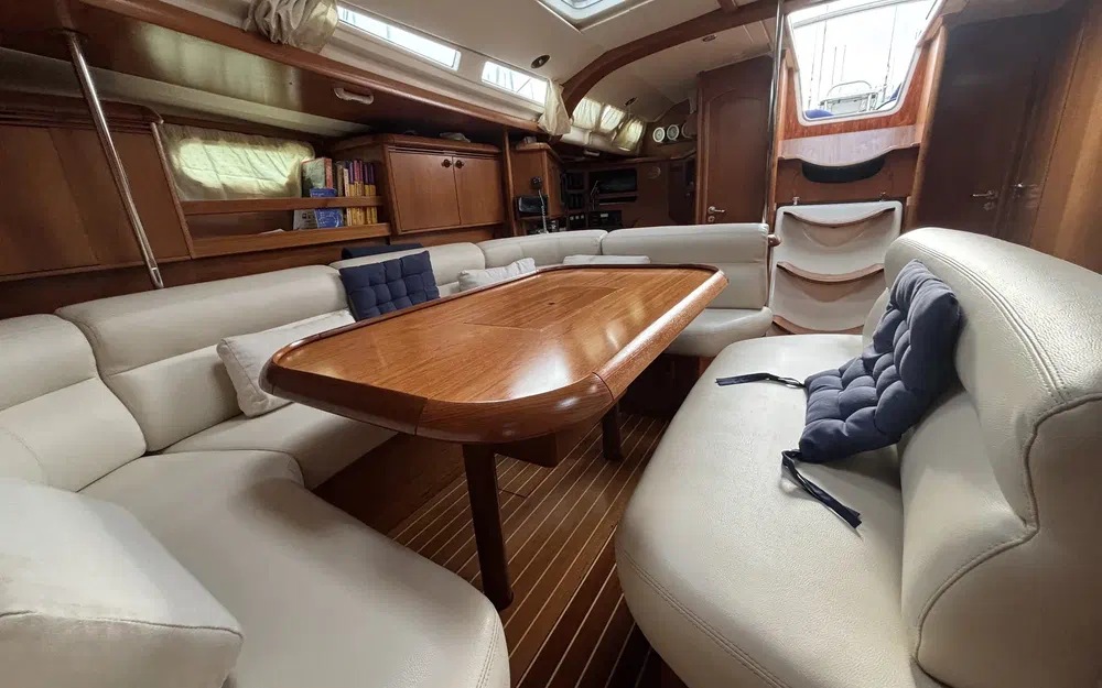 slider 19 Jeanneau Sun Odyssey 49