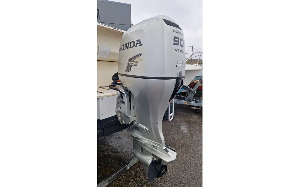 slider 1 Guymarine Antioche 600 Chalutier