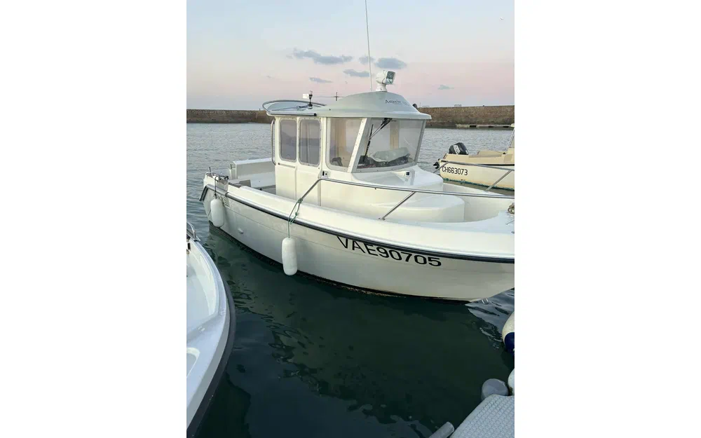 slider 0 Guymarine Antioche 600 Chalutier