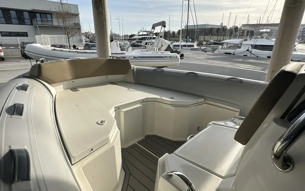 slider 11 Marlin Boat MARLIN 24X