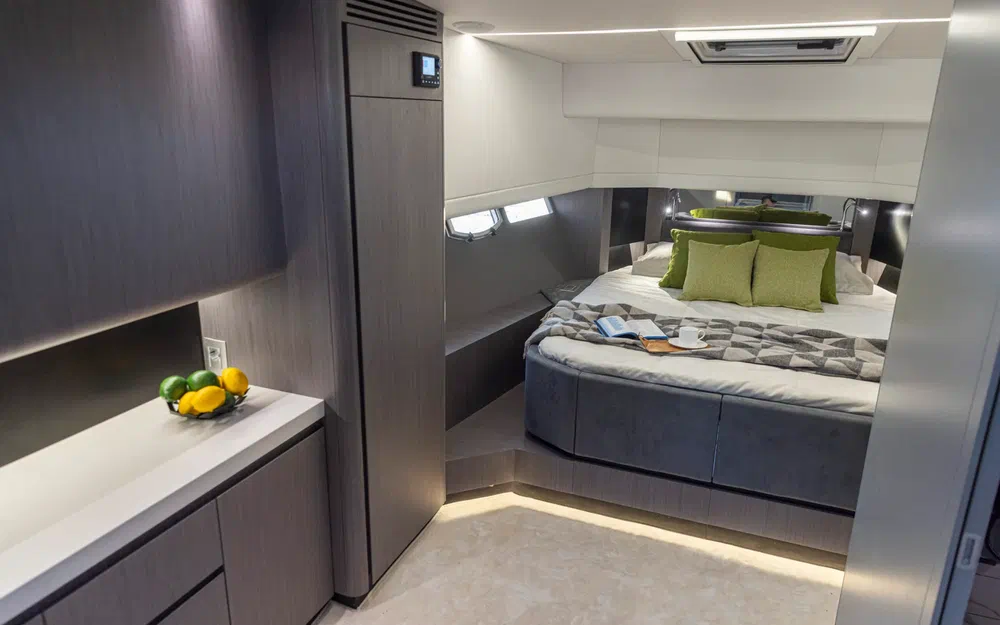slider 16 Rio Yachts Daytona 45