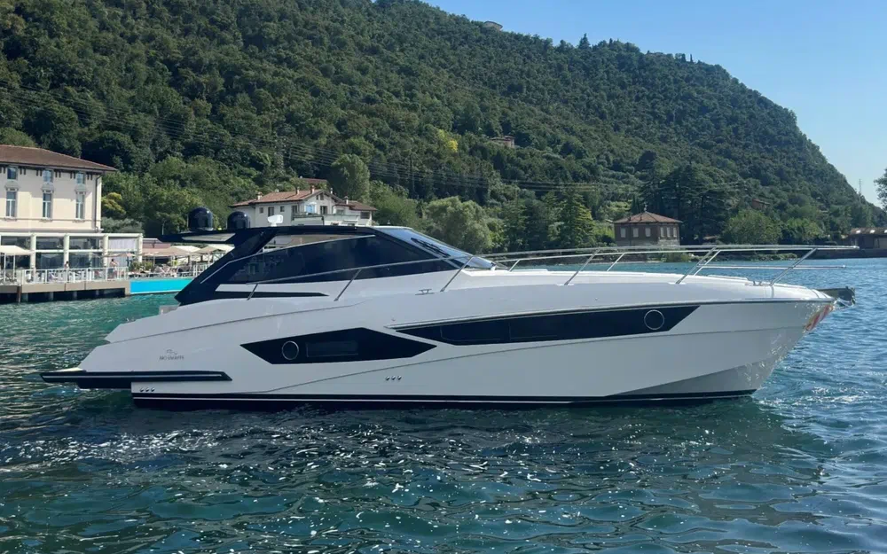 slider 1 Rio Yachts Parana 40