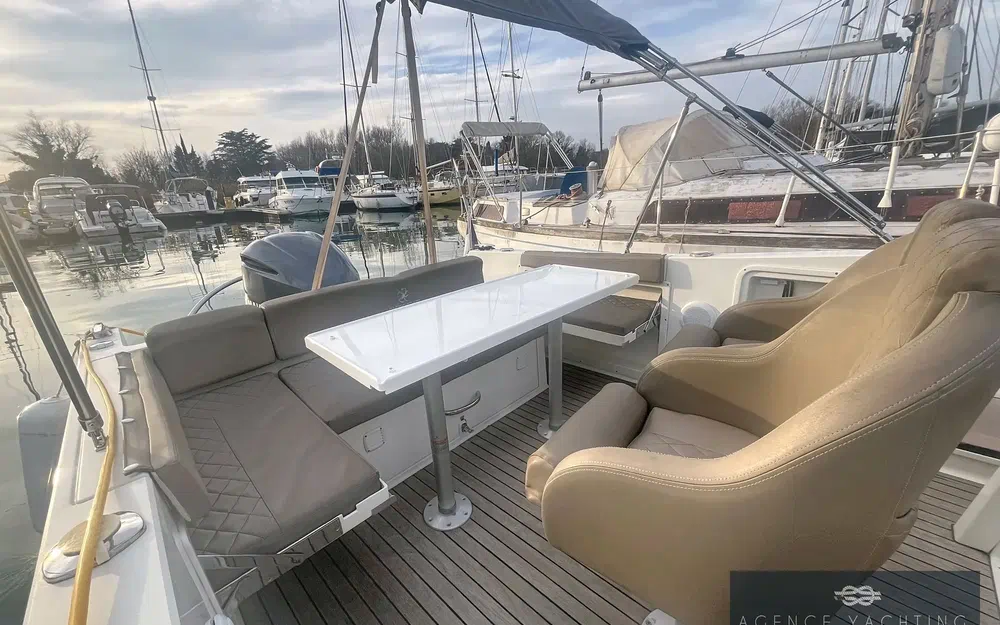 slider 12 Pacific Craft 750 Open