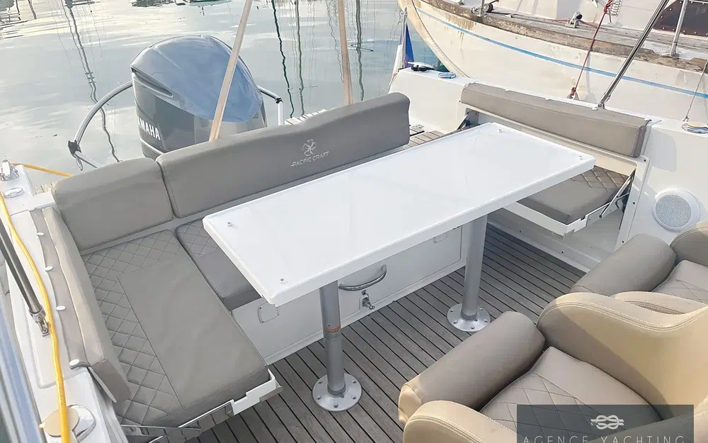 slider 13 Pacific Craft 750 Open