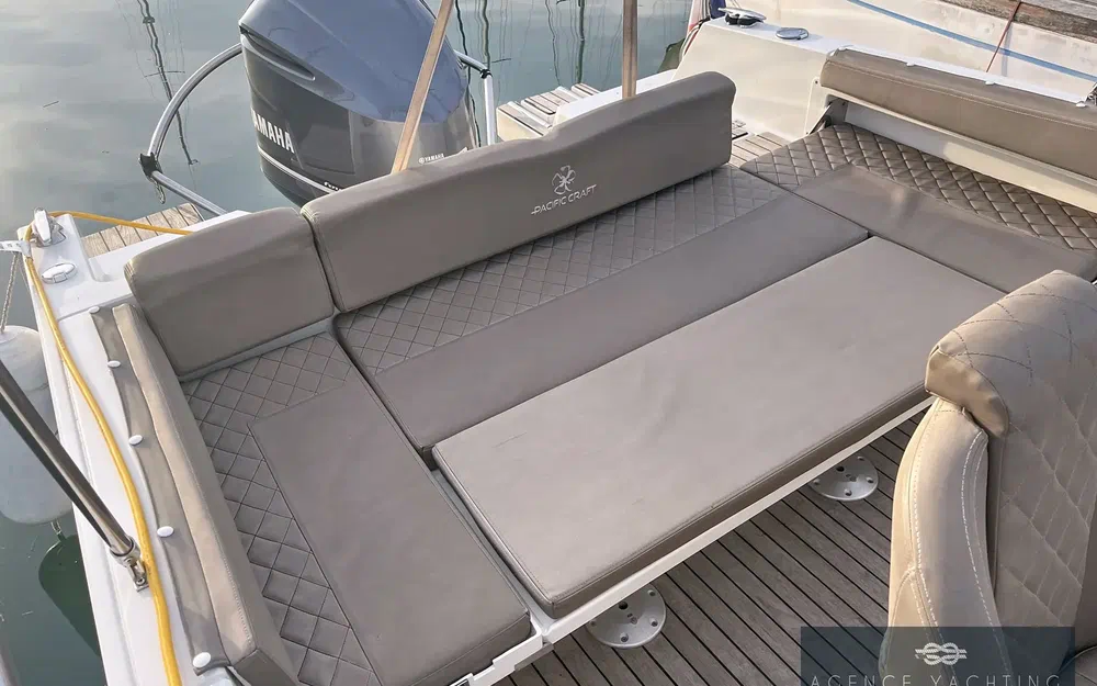 slider 17 Pacific Craft 750 Open