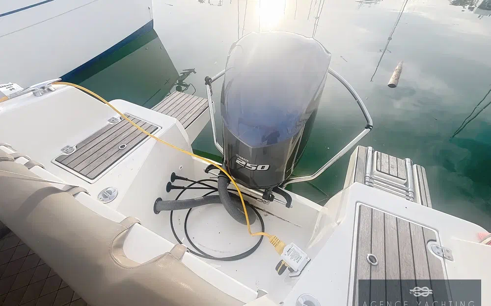 slider 25 Pacific Craft 750 Open