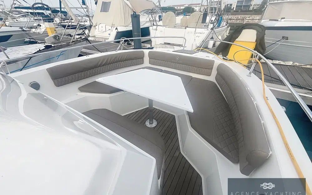 slider 7 Pacific Craft 750 Open