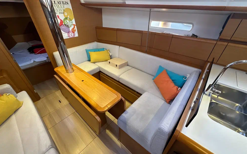 slider 18 Jeanneau Sun Odyssey 379