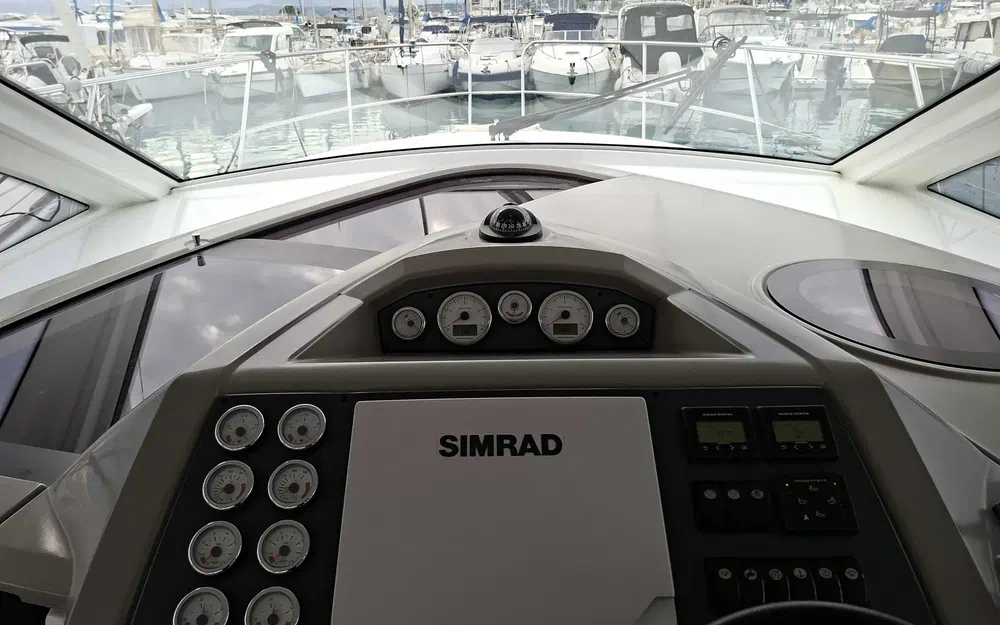 slider 14 Beneteau Gran Turismo 38