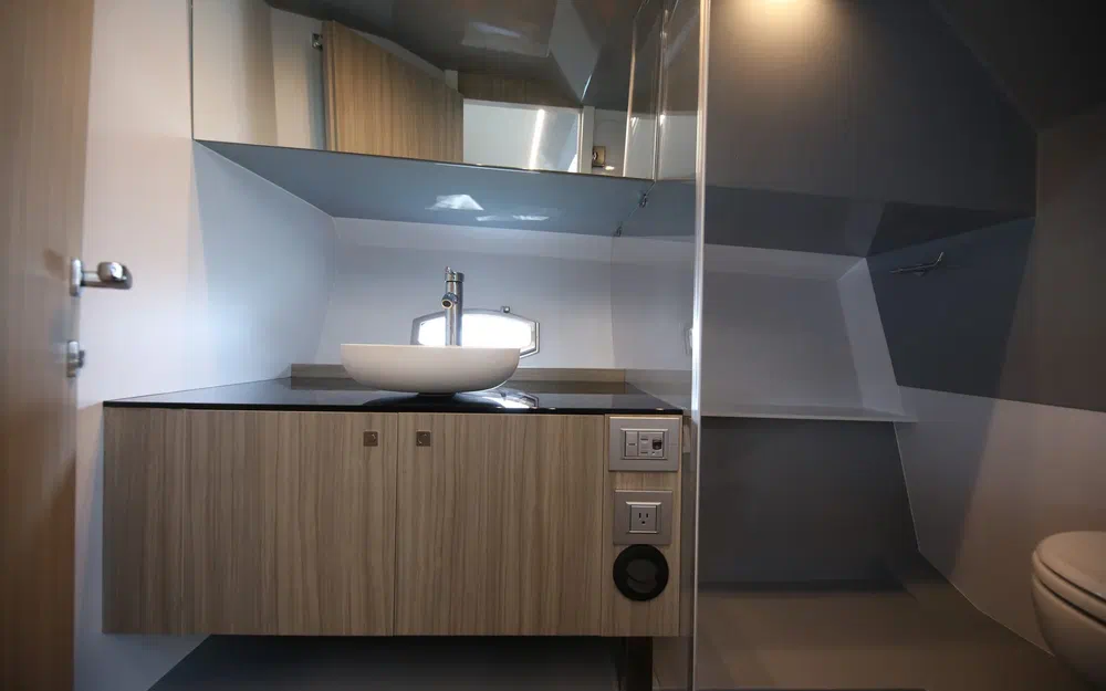 slider 9 Rio Yachts Daytona 35 Bow rider