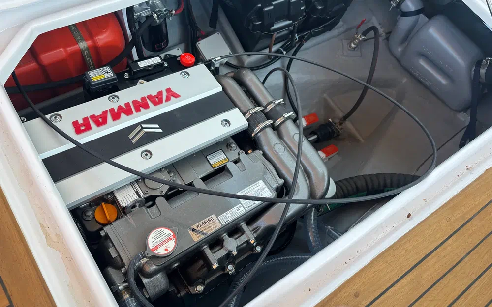 slider 10 Cantieri Mimi Libeccio 7.0 Classic