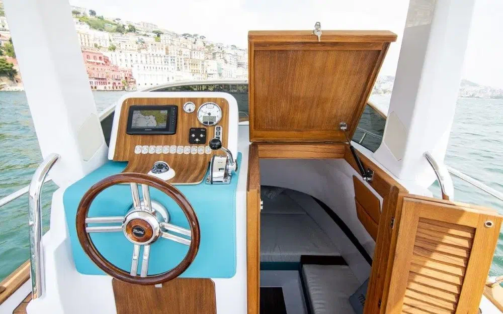 slider 10 Cantieri Mimi Libeccio 8.5 WA