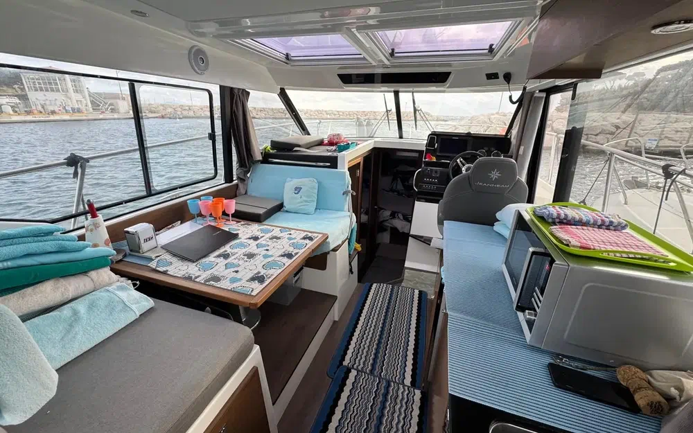 slider 9 Jeanneau Merry Fisher 1095