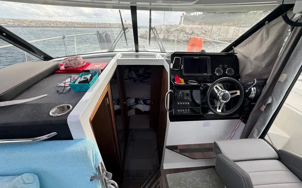 slider 11 Jeanneau Merry Fisher 1095