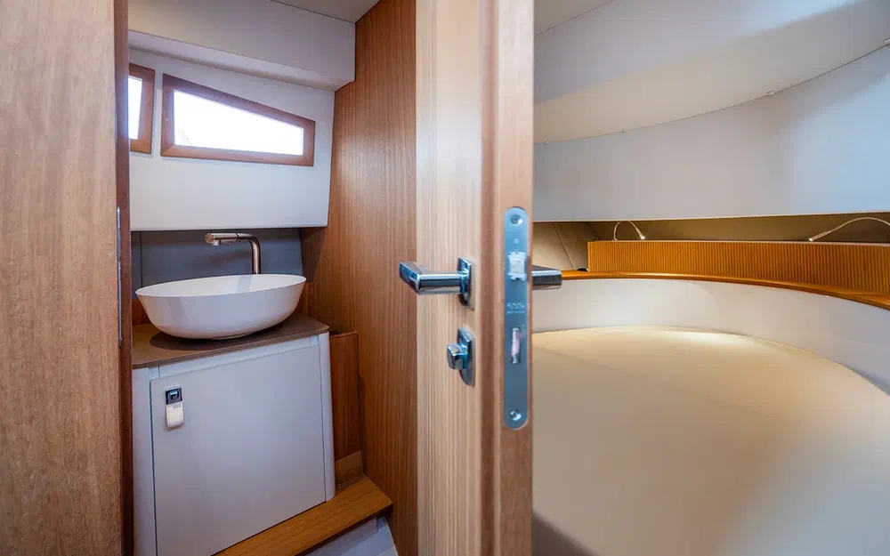 slider 13 Cantieri Mimi Libeccio 8.5 Cabin