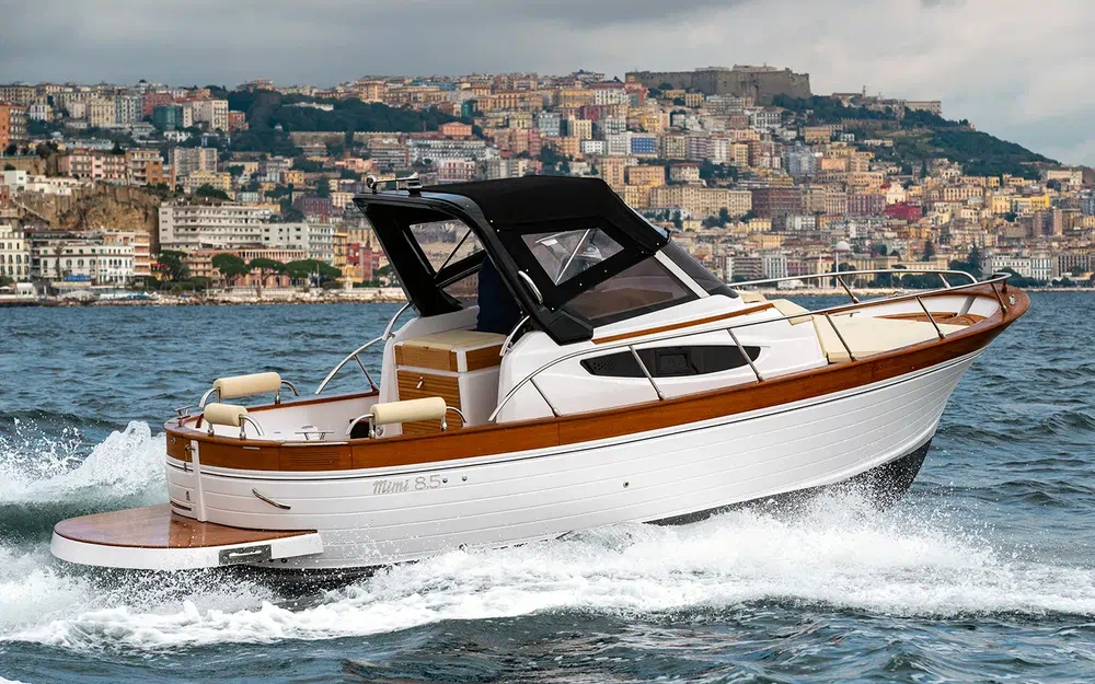 slider 0 Cantieri Mimi Libeccio 8.5 Cabin