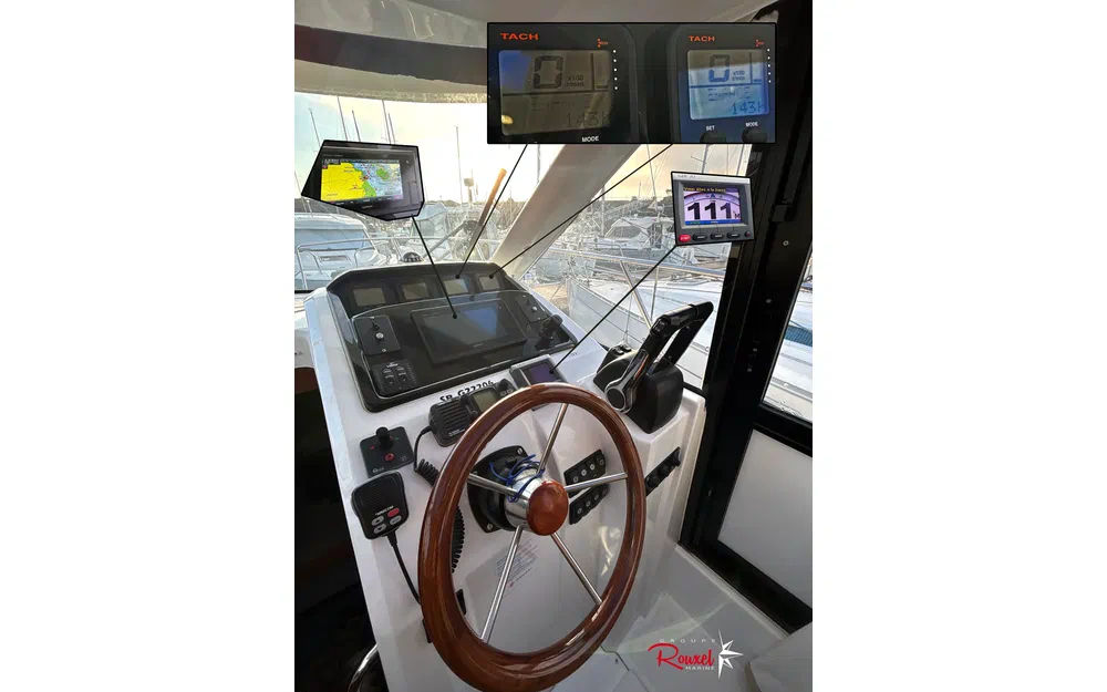 slider 9 Jeanneau Merry Fisher 855