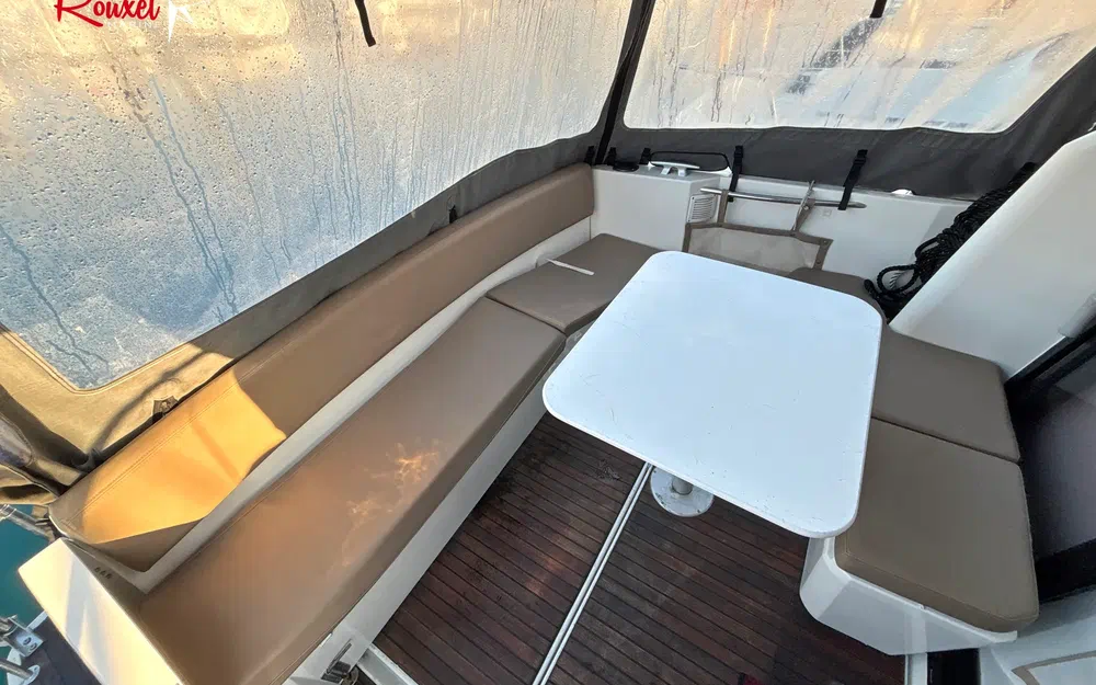 slider 2 Jeanneau Merry Fisher 855