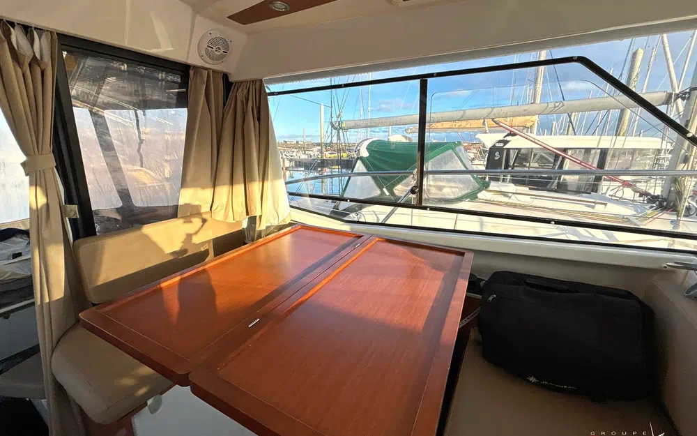 slider 5 Jeanneau Merry Fisher 855