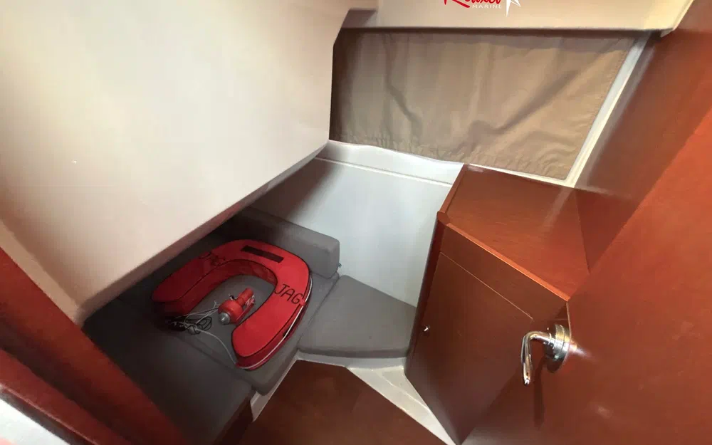 slider 6 Jeanneau Merry Fisher 855