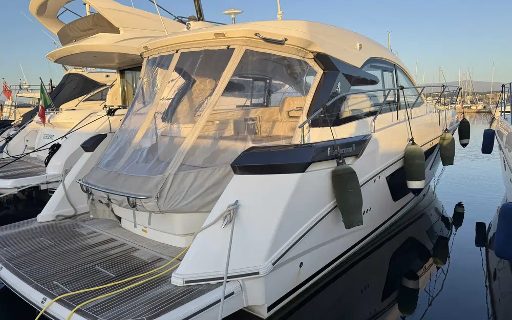 slider 1 Beneteau Gran Turismo 41