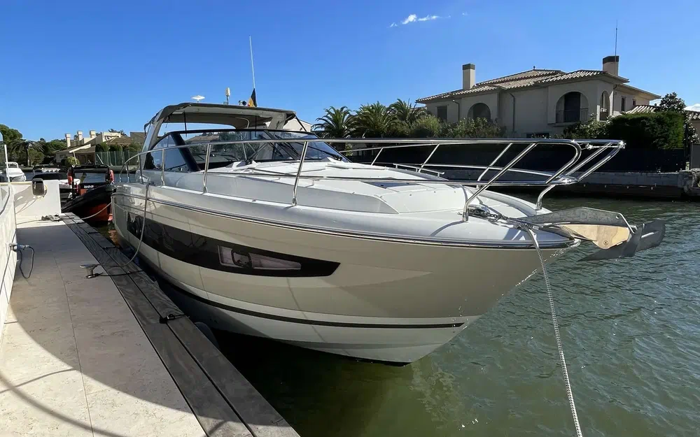 slider 0 Jeanneau Leader 40