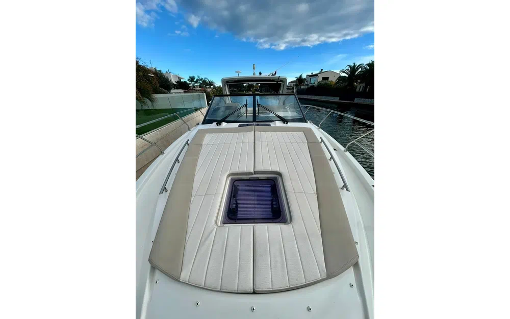 slider 10 Jeanneau Leader 40