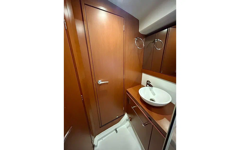 slider 12 Jeanneau Leader 40