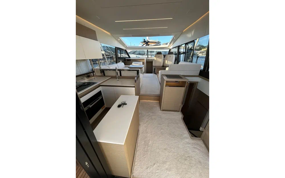 slider 9 Jeanneau Prestige 520