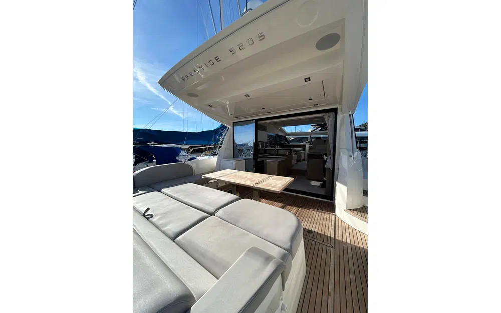 slider 13 Jeanneau Prestige 520