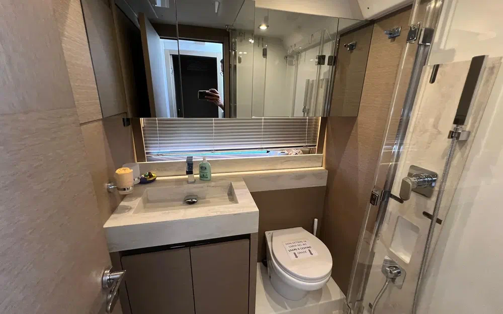 slider 18 Jeanneau Prestige 520