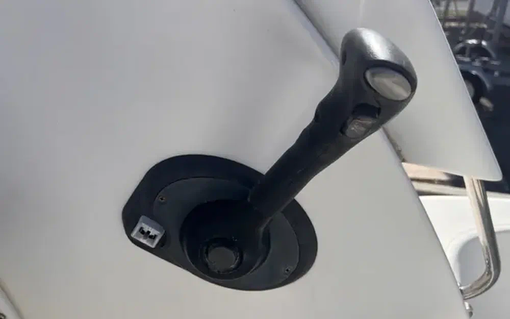 slider 3 Quicksilver 650 Cruiser